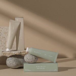 Зволожувальний крем для рук Дощовий сад з комлексами натуральних олій (мигдаль, ши) та кислот Needly Sensory Hand Cream Rainy garden 30 ml