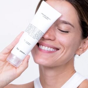 Очищувальний гель для обличчя з ефектом пілінгу з саліциловою кислотою, амінокислотами рису, глюконолактоном Transparent Lab PHA Soft Peeling Cleanser 150ml