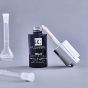 Високотехнологійна антивікова сироватка для обличчя та очей з ретинолом, комплексом ніацинаміду і пептидів з насіння кіноа Dr. Grandel High Excellence The Face Eye Serum 30ml