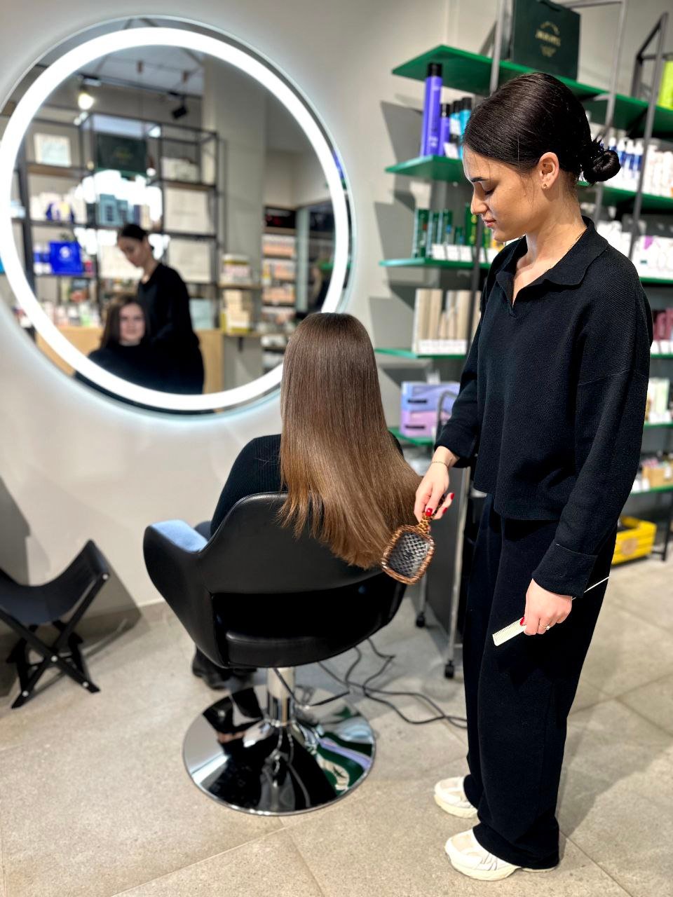 Ми знаємо, як подбати про красу вашого волосся!