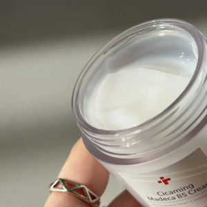 Заспокійливий крем з центеллою і пантенолом CU SKIN Dr. Solution Cicaming B5 Madeca Cream 70ml