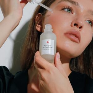 Себорегулююча сироватка для зменшення пор з Tannin Complex, Anti-Sebum P (гліколева, саліцилова кислота, екстракт кави, винограду, каштану) CUSKIN Dr.Solution Minimizimg T12 Pore Serum 50ml