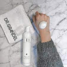 Пінка для вмивання чутливої шкіри без ароматизаторів Dr. Grandel Cleansing Gentle Foam Cleanser 200 ml